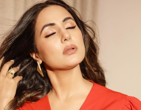 Hina Khan Mobile Wallpapers